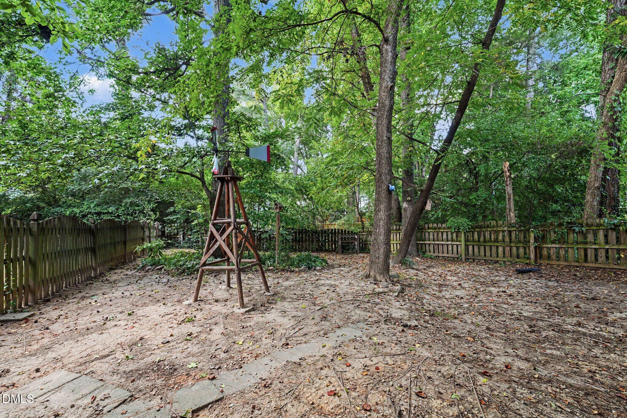 3020 Englefield Drive Property Photo 32