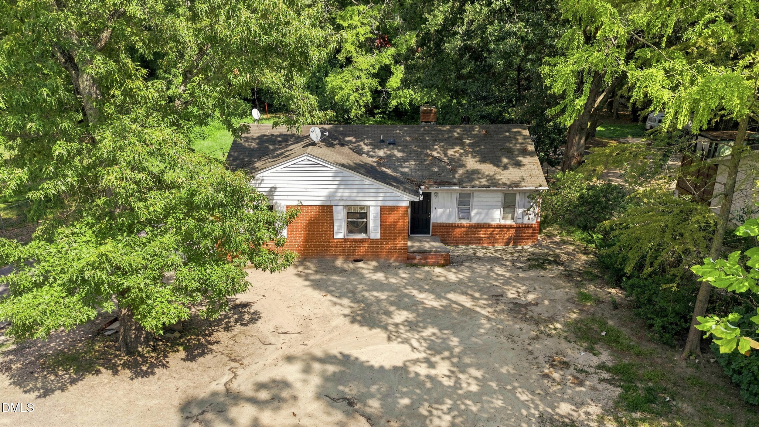 645 Sunnybrook Road Property Photo 1