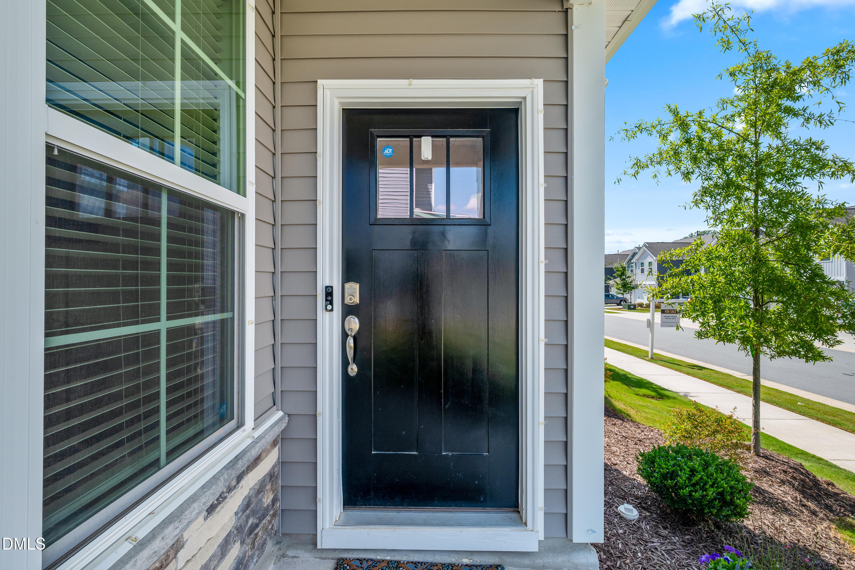 735 Andrade Drive Property Photo 3