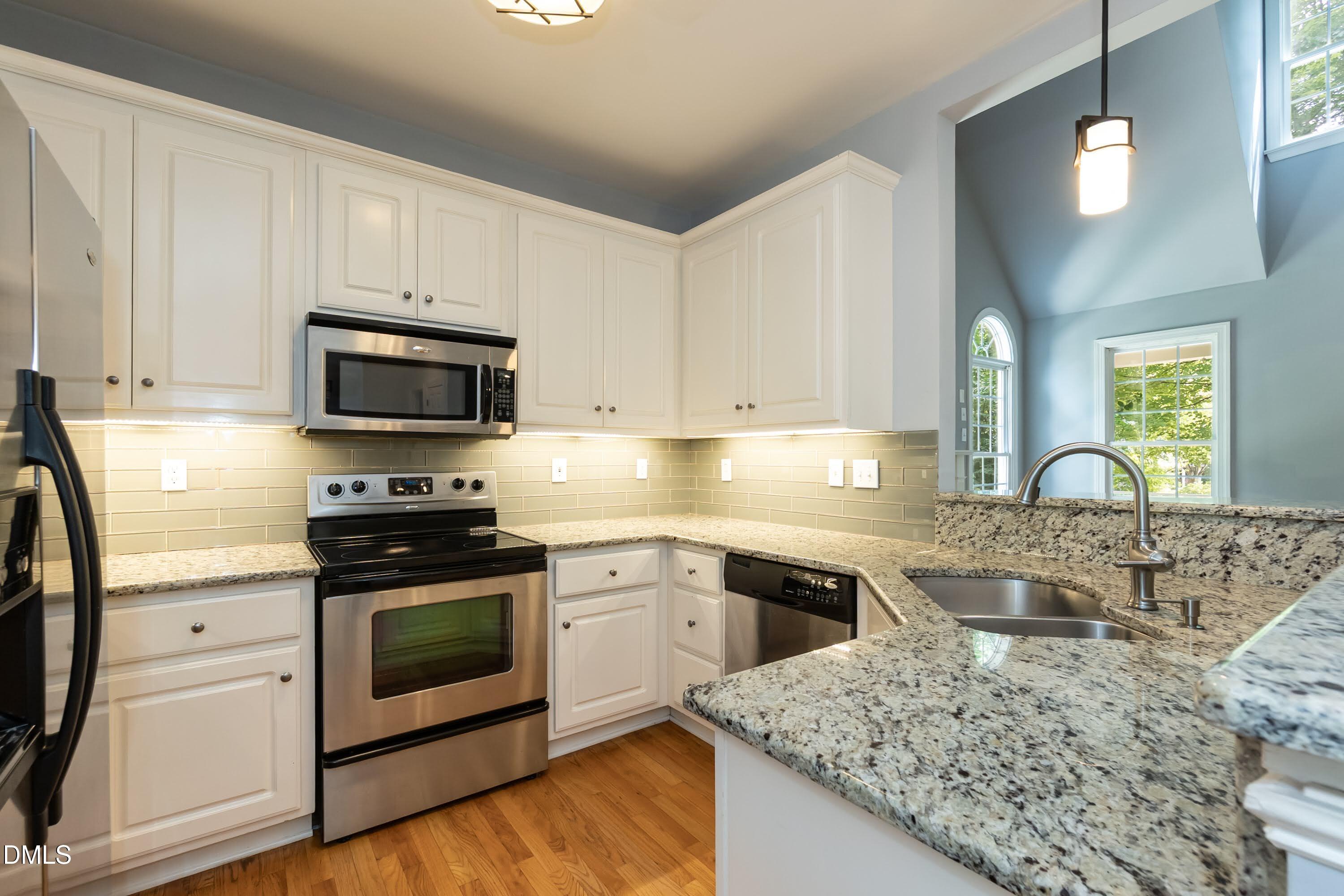 300 Cardinal Crest Lane Property Photo 10