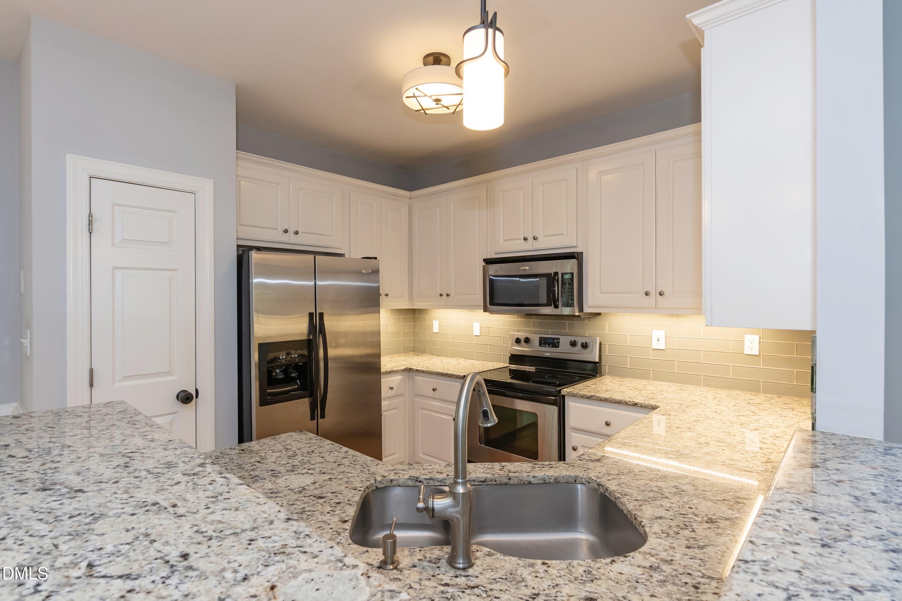 300 Cardinal Crest Lane Property Photo 12