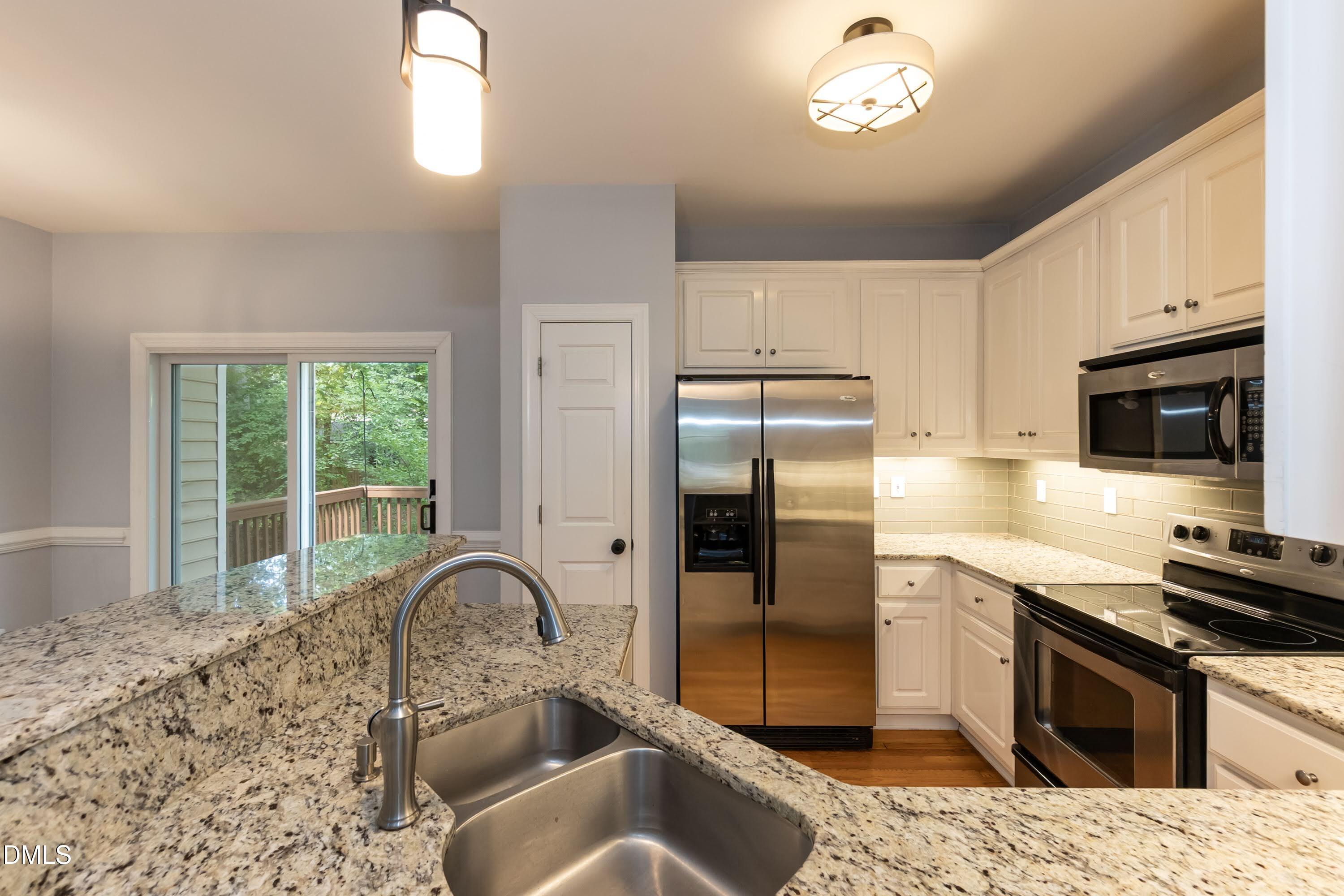 300 Cardinal Crest Lane Property Photo 13
