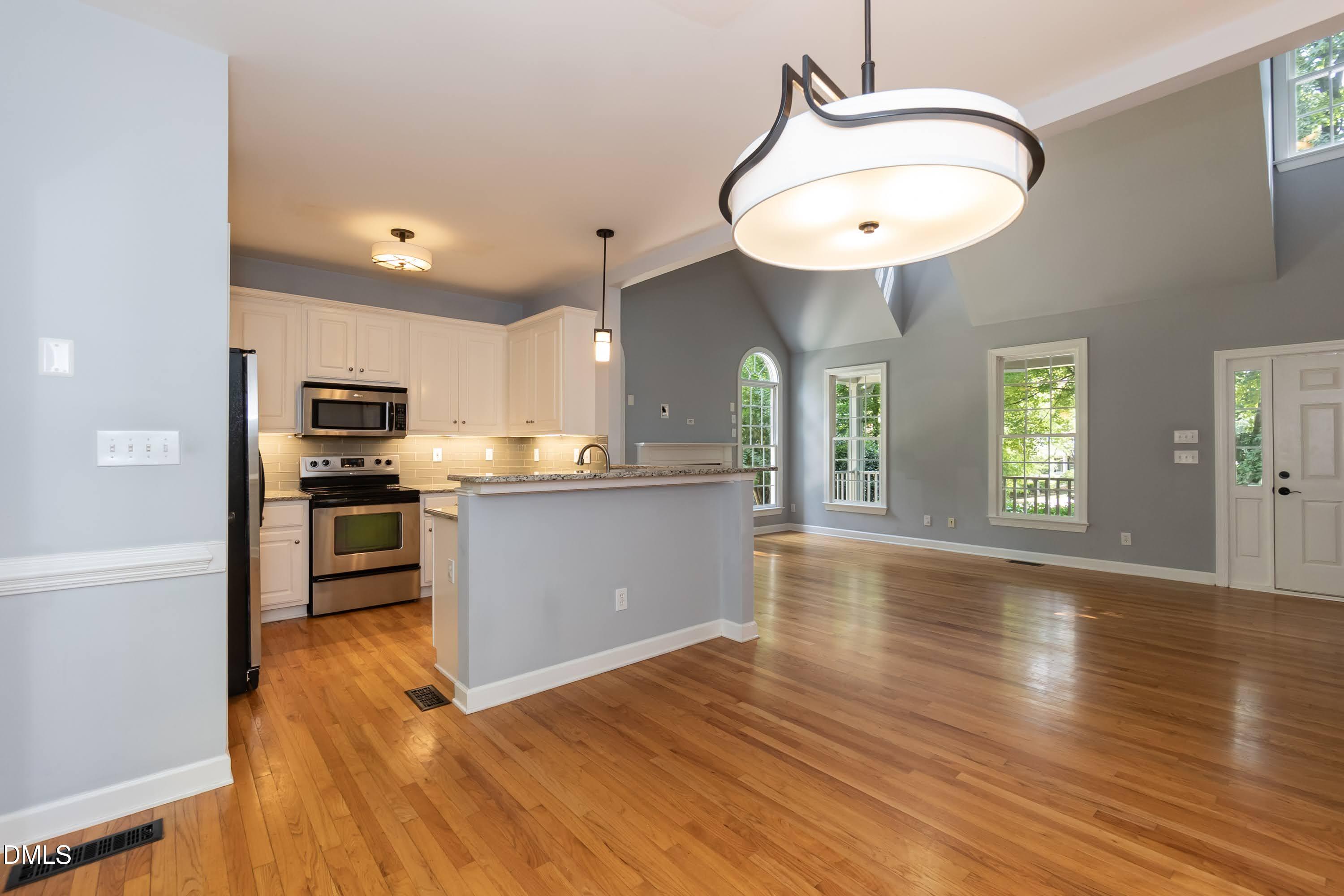 300 Cardinal Crest Lane Property Photo 14