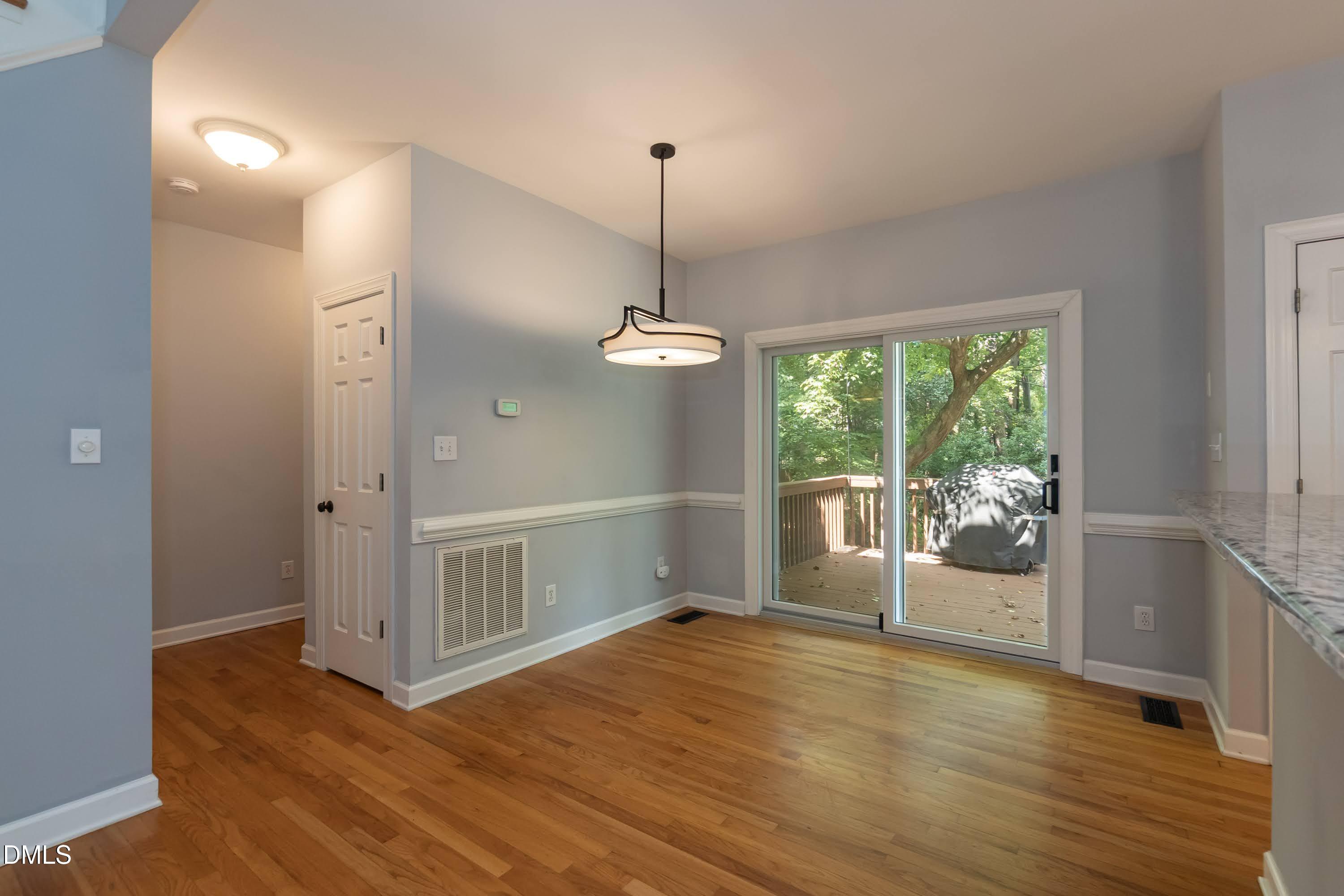 300 Cardinal Crest Lane Property Photo 15