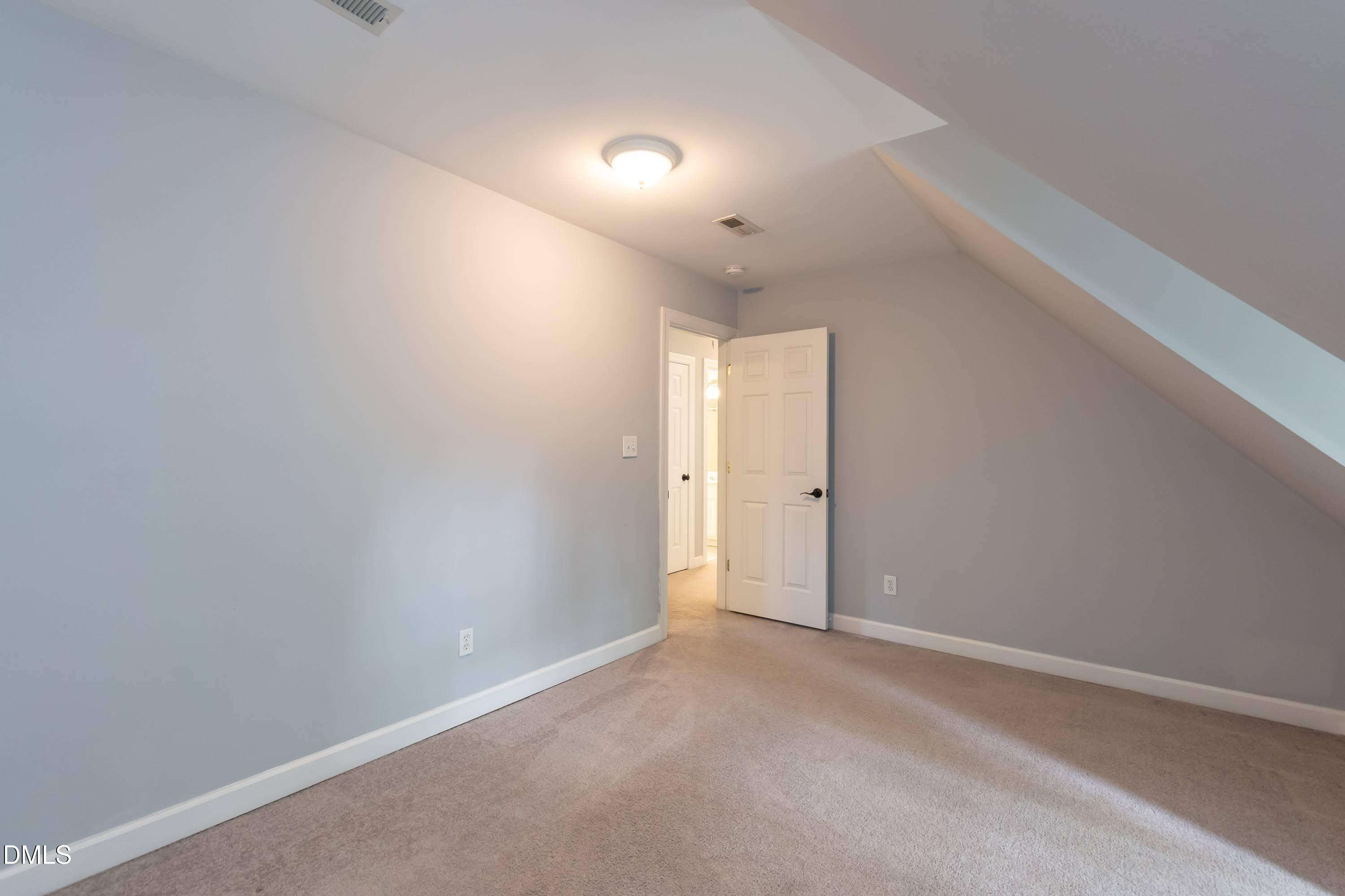 300 Cardinal Crest Lane Property Photo 23