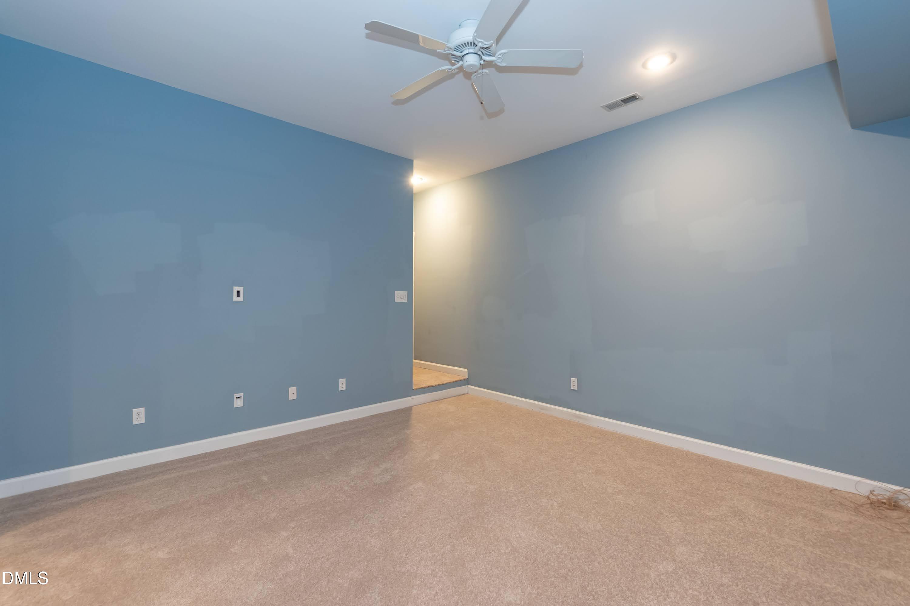 300 Cardinal Crest Lane Property Photo 27