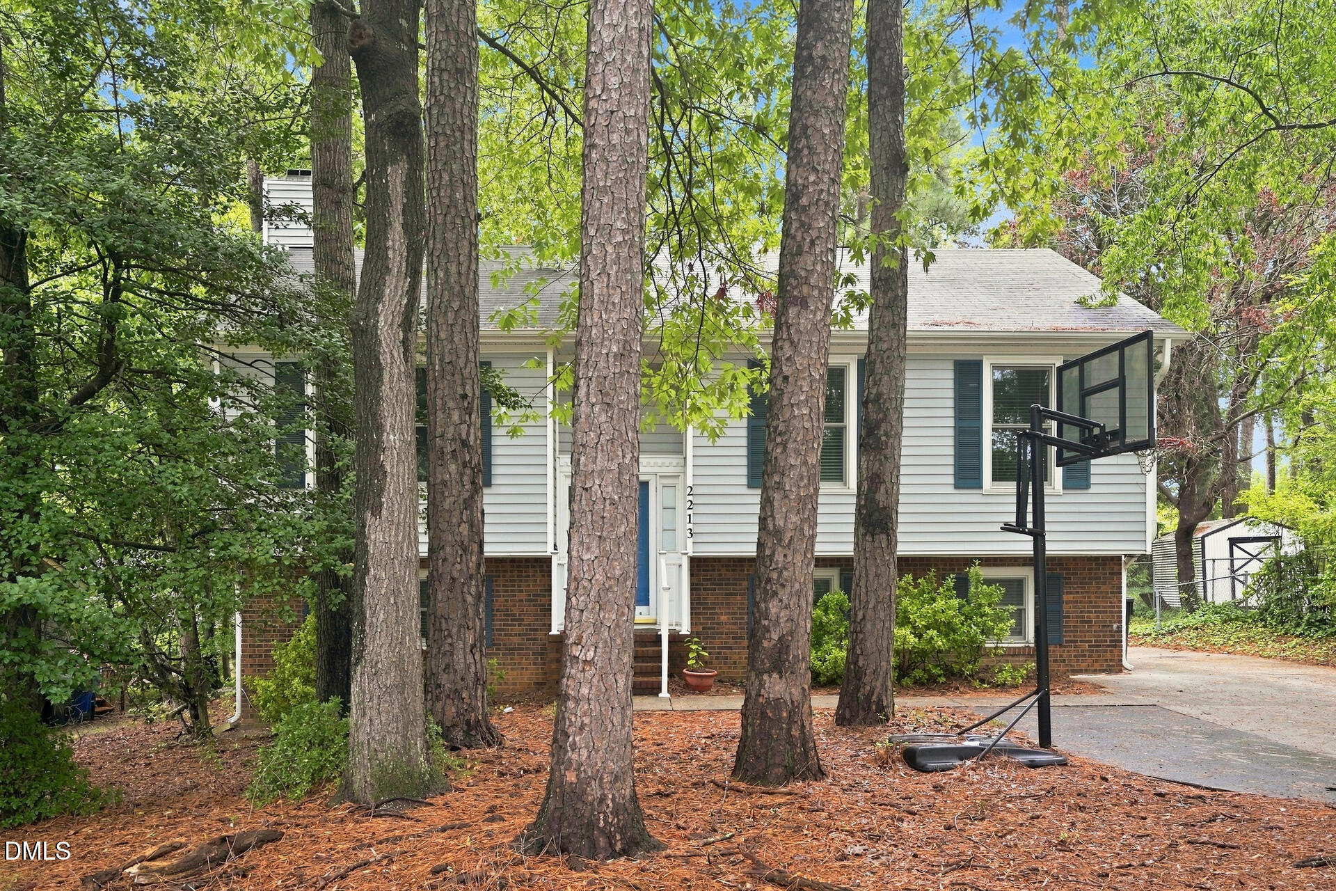 2213 Carthage Circle
