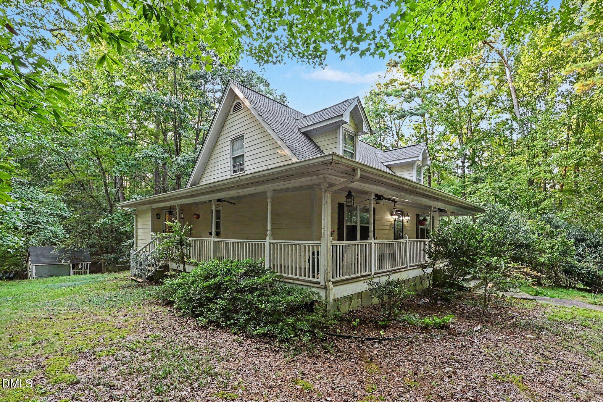 1333 Pine Trail Property Photo 3