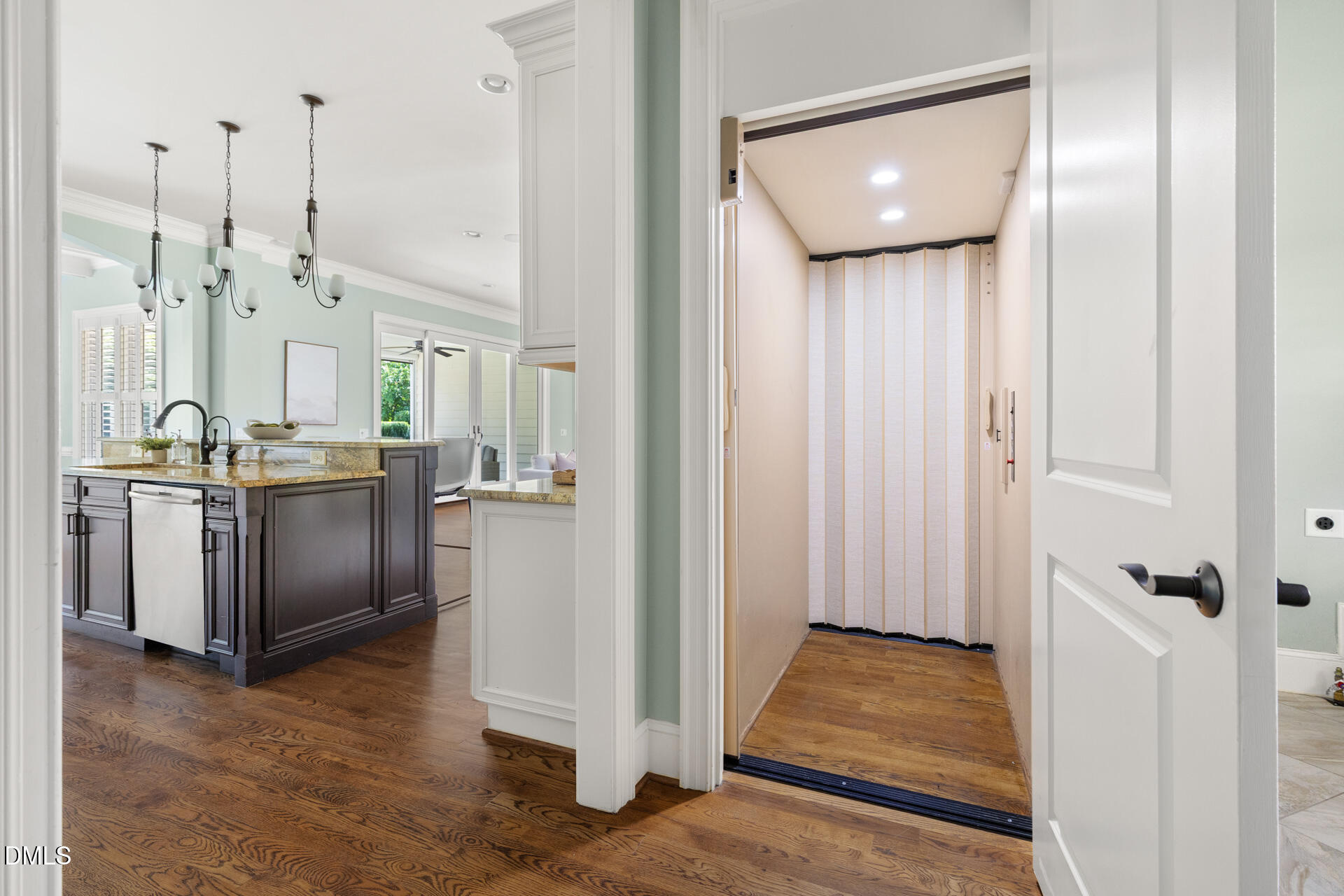 67 Rolling Woods Court Property Photo 14