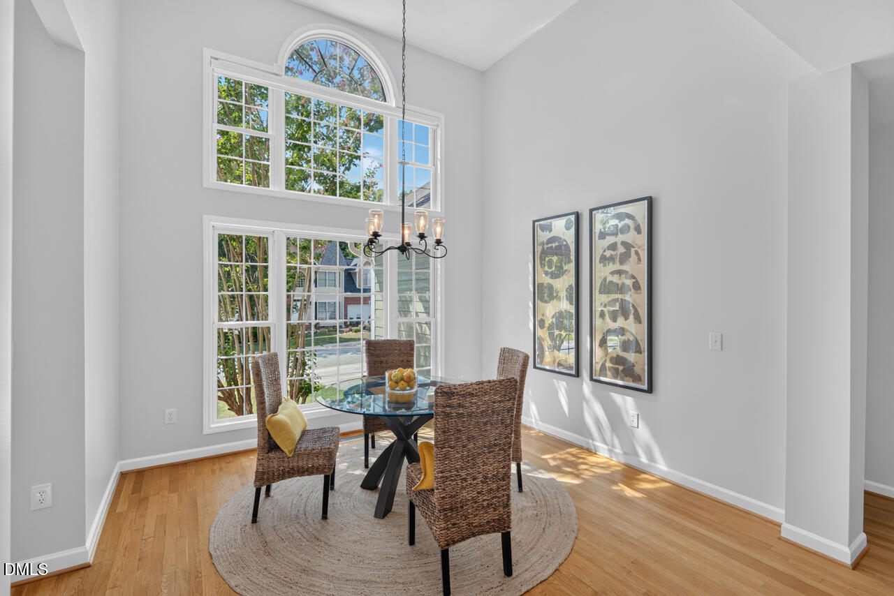 8011 Chatsworth Way Property Photo 11