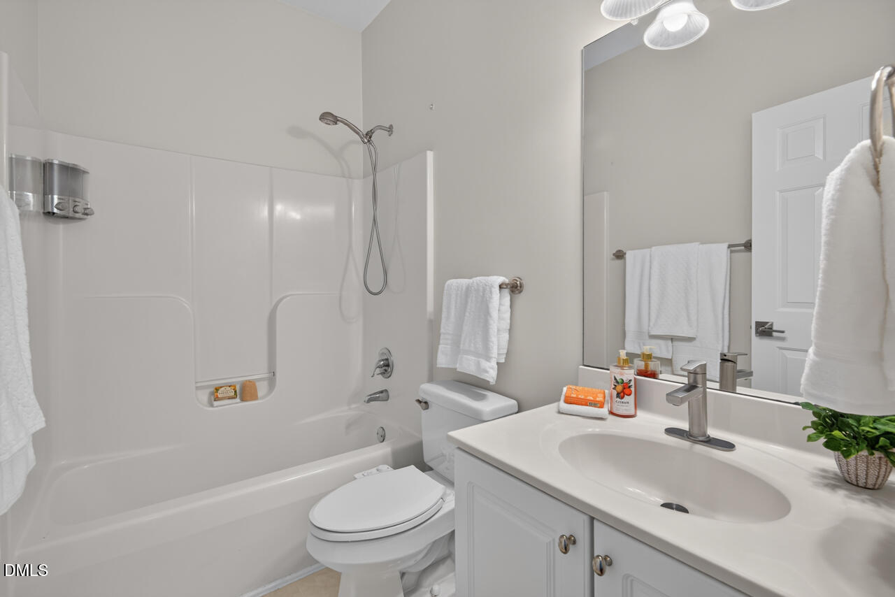 8011 Chatsworth Way Property Photo 36