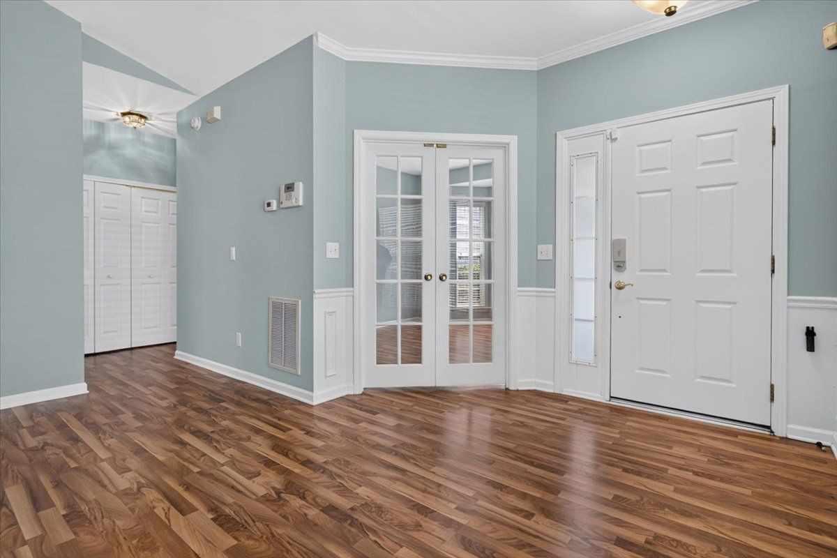 5045 Delta Lake Drive Property Photo 4