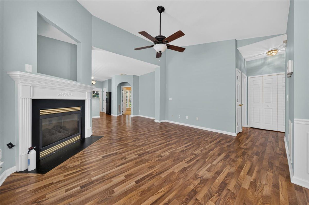 5045 Delta Lake Drive Property Photo 6