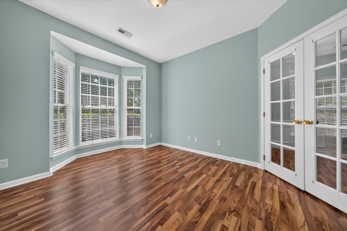 5045 Delta Lake Drive Property Photo 7