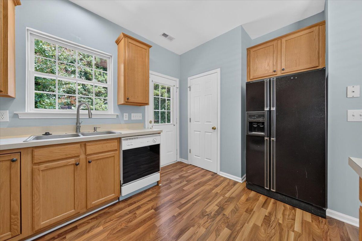 5045 Delta Lake Drive Property Photo 20