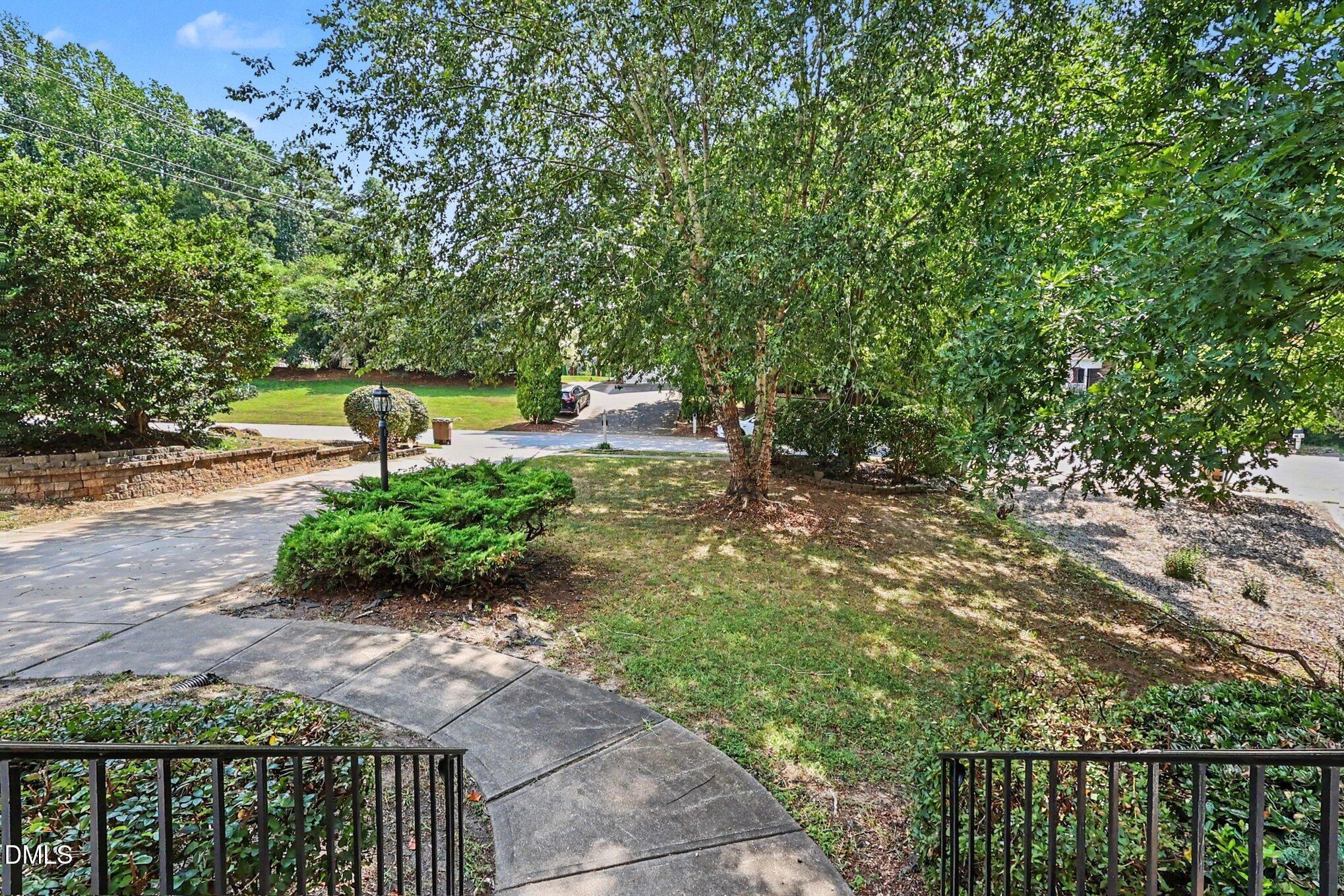 520 Findhorn Lane Property Photo 33