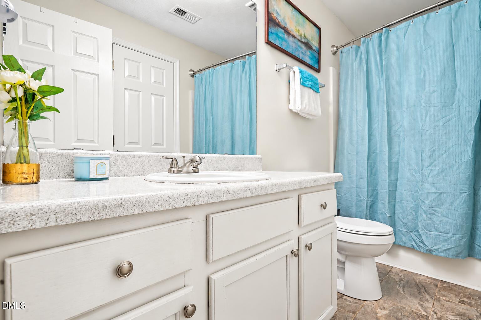 1628 Beacon Village Drive Property Photo 8