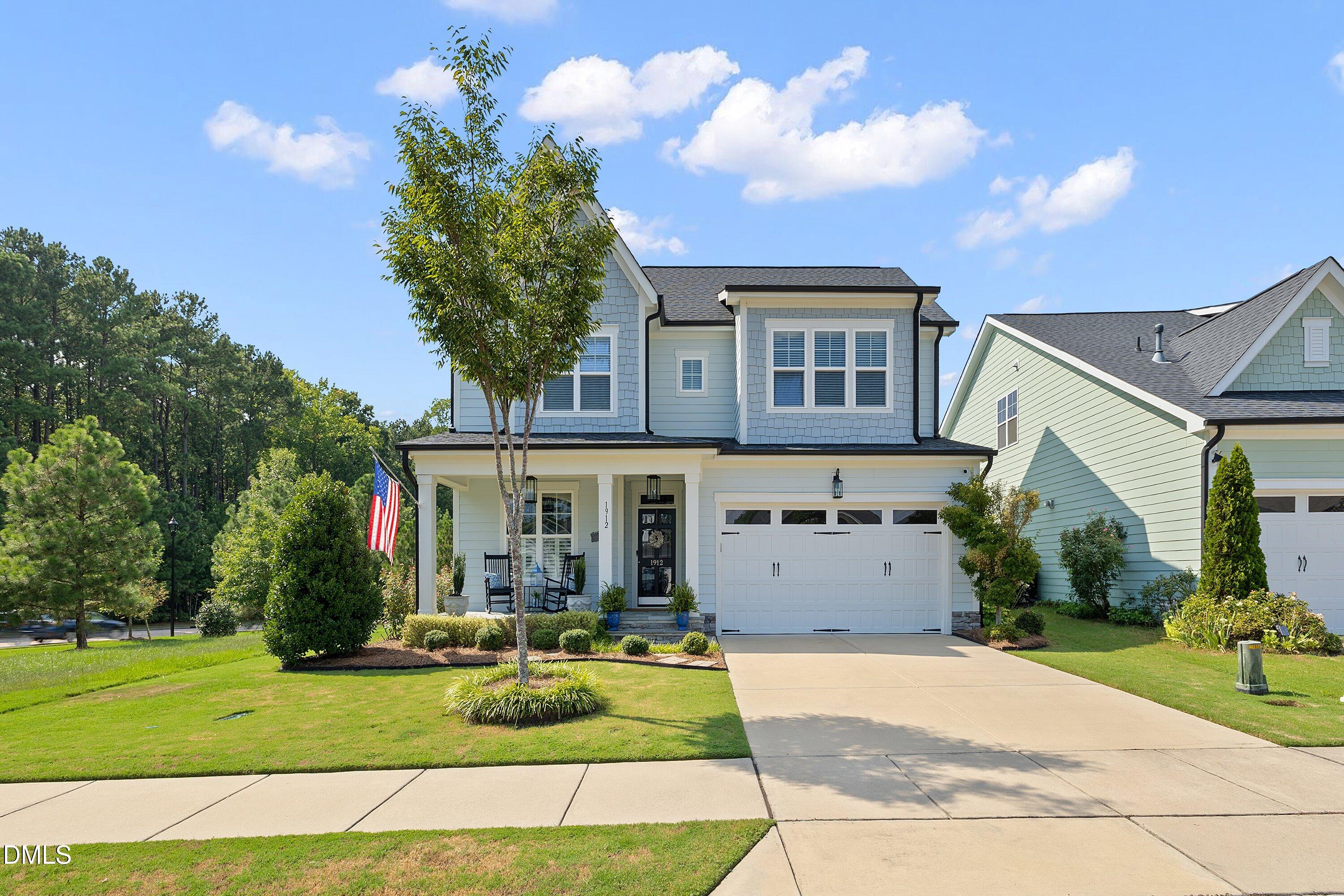 1912 Cypress Cove Drive Property Photo 3