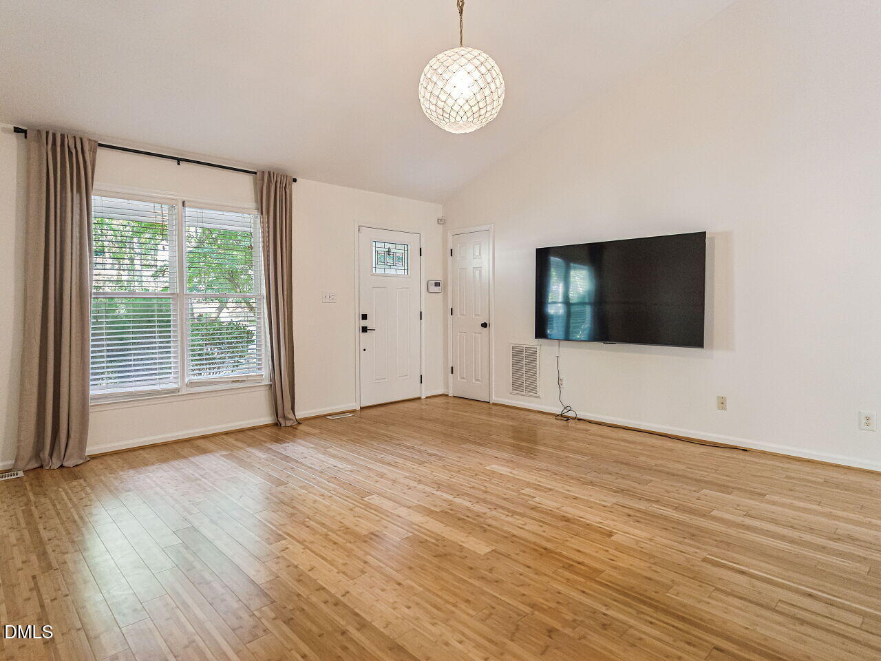 108 Carrousel Lane Property Photo 9