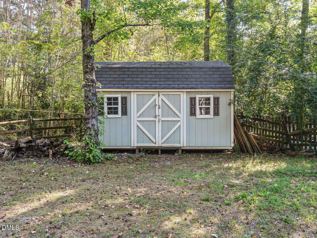108 Carrousel Lane Property Photo 38