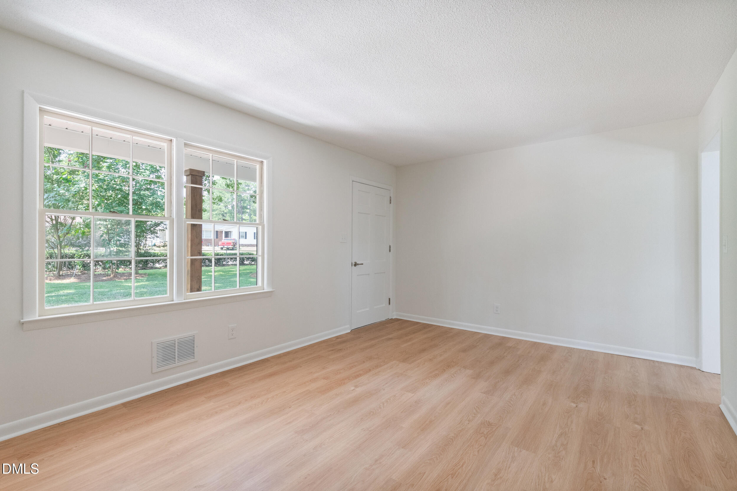 100 E Merlin Drive Property Photo 11