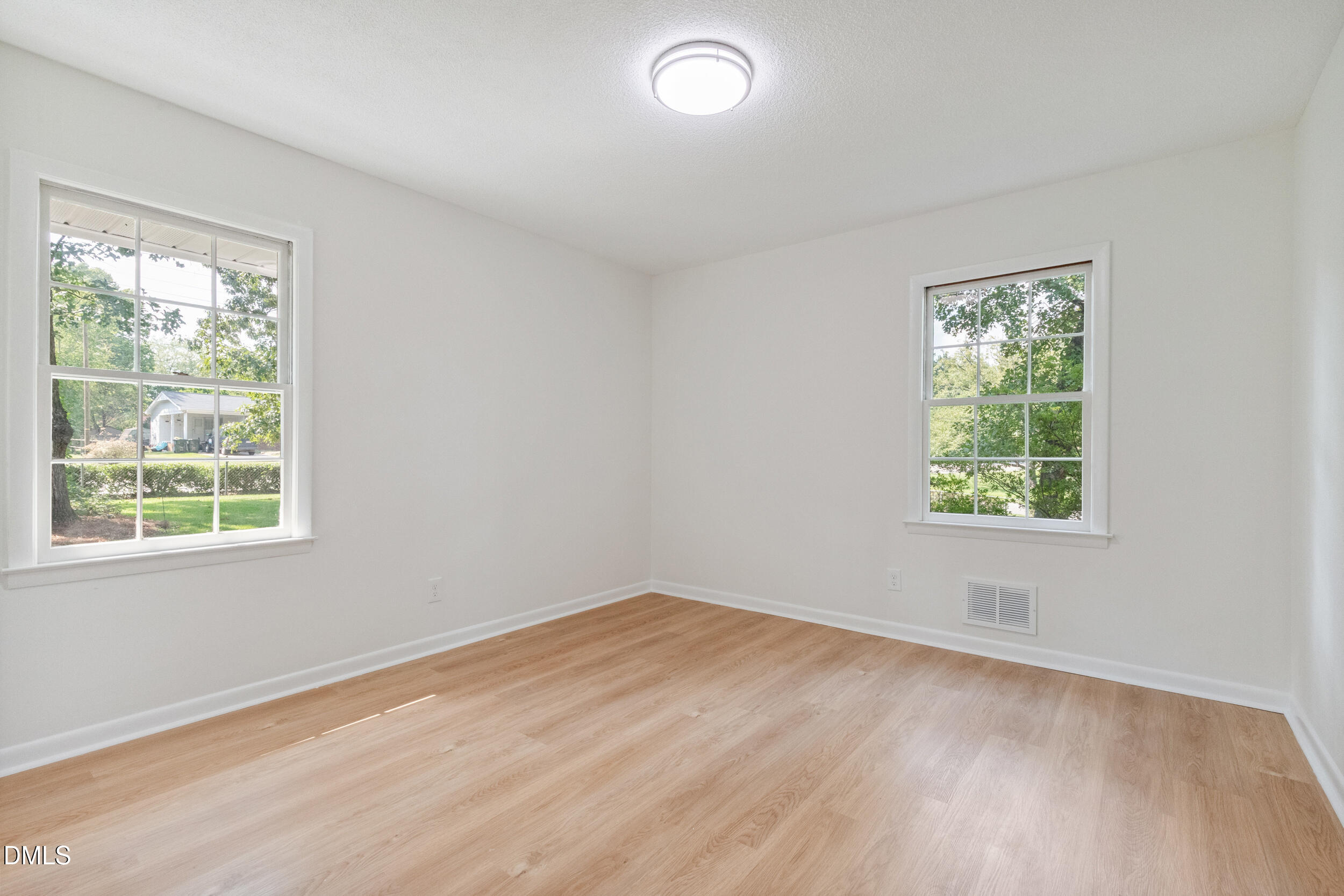 100 E Merlin Drive Property Photo 33