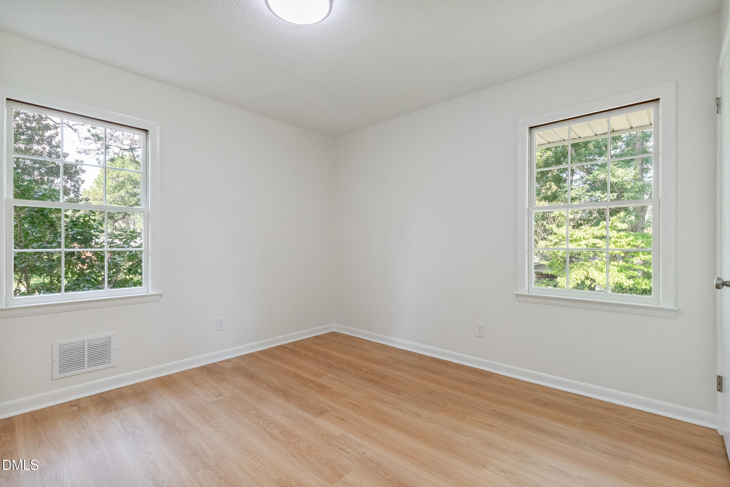 100 E Merlin Drive Property Photo 35