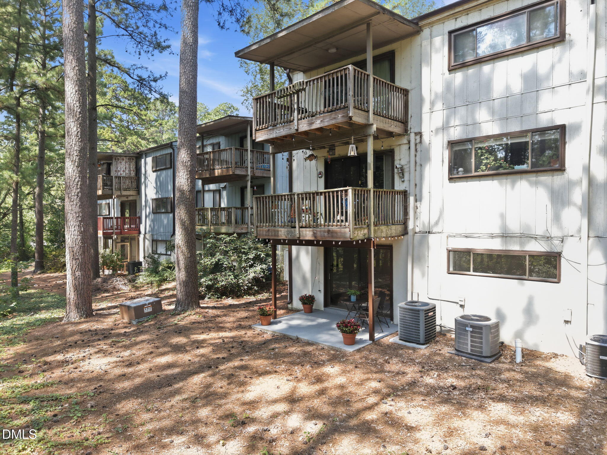 642 Pine Ridge Place Property Photo 25