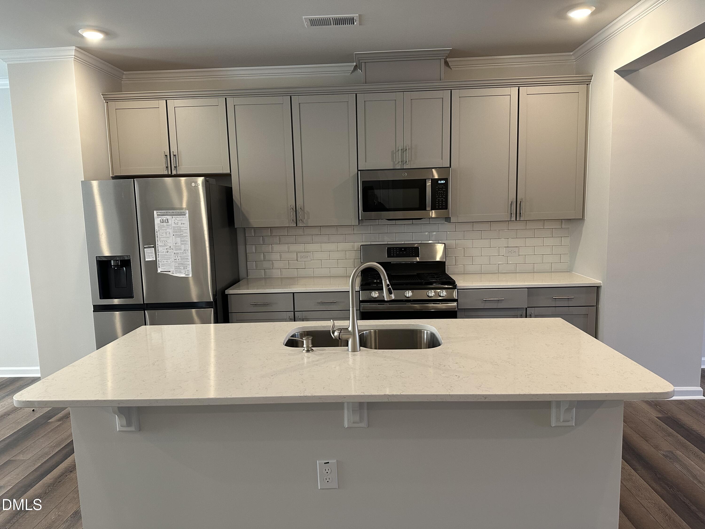 507 Tova Falls Drive Property Photo 10