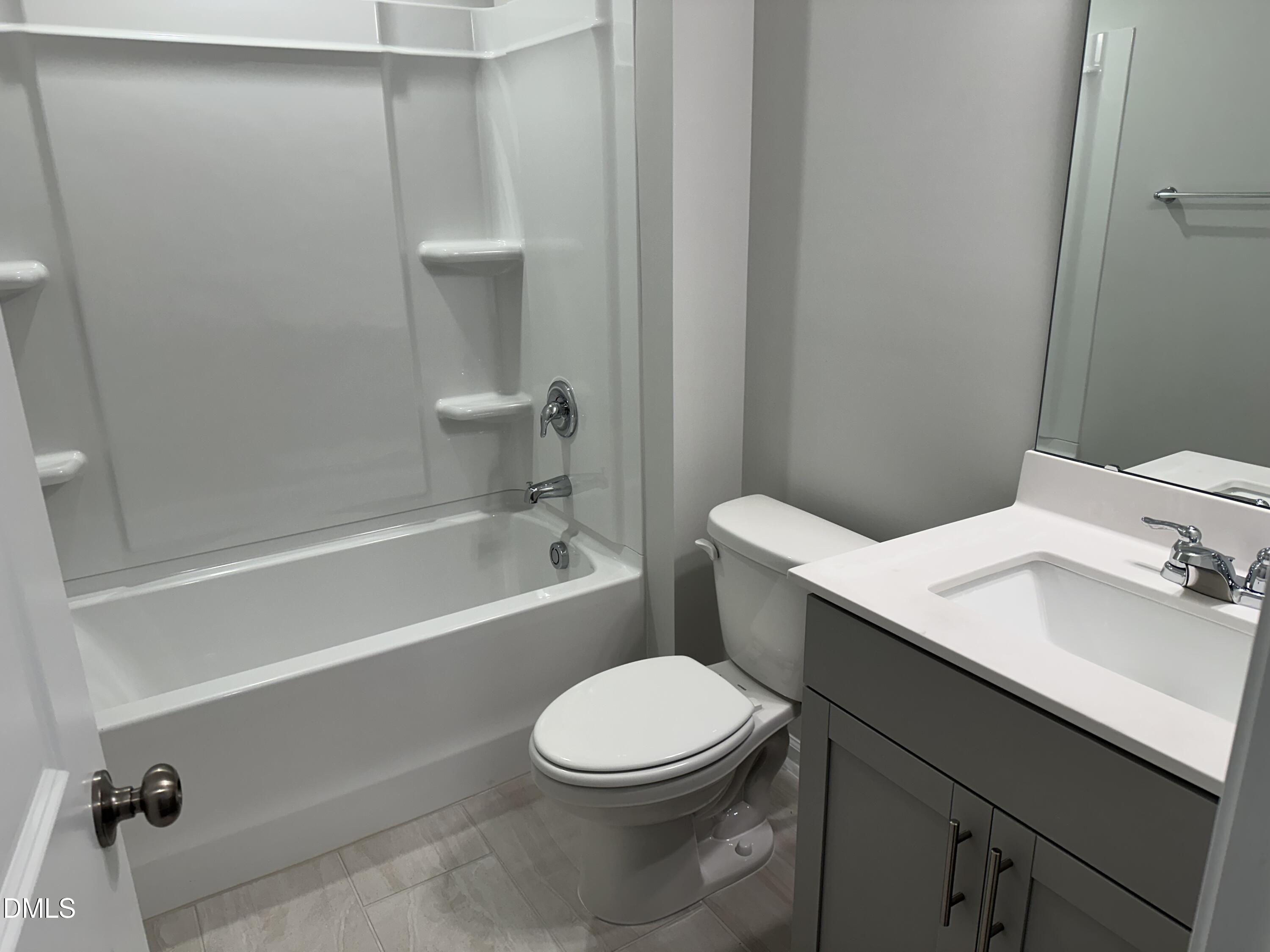 507 Tova Falls Drive Property Photo 17