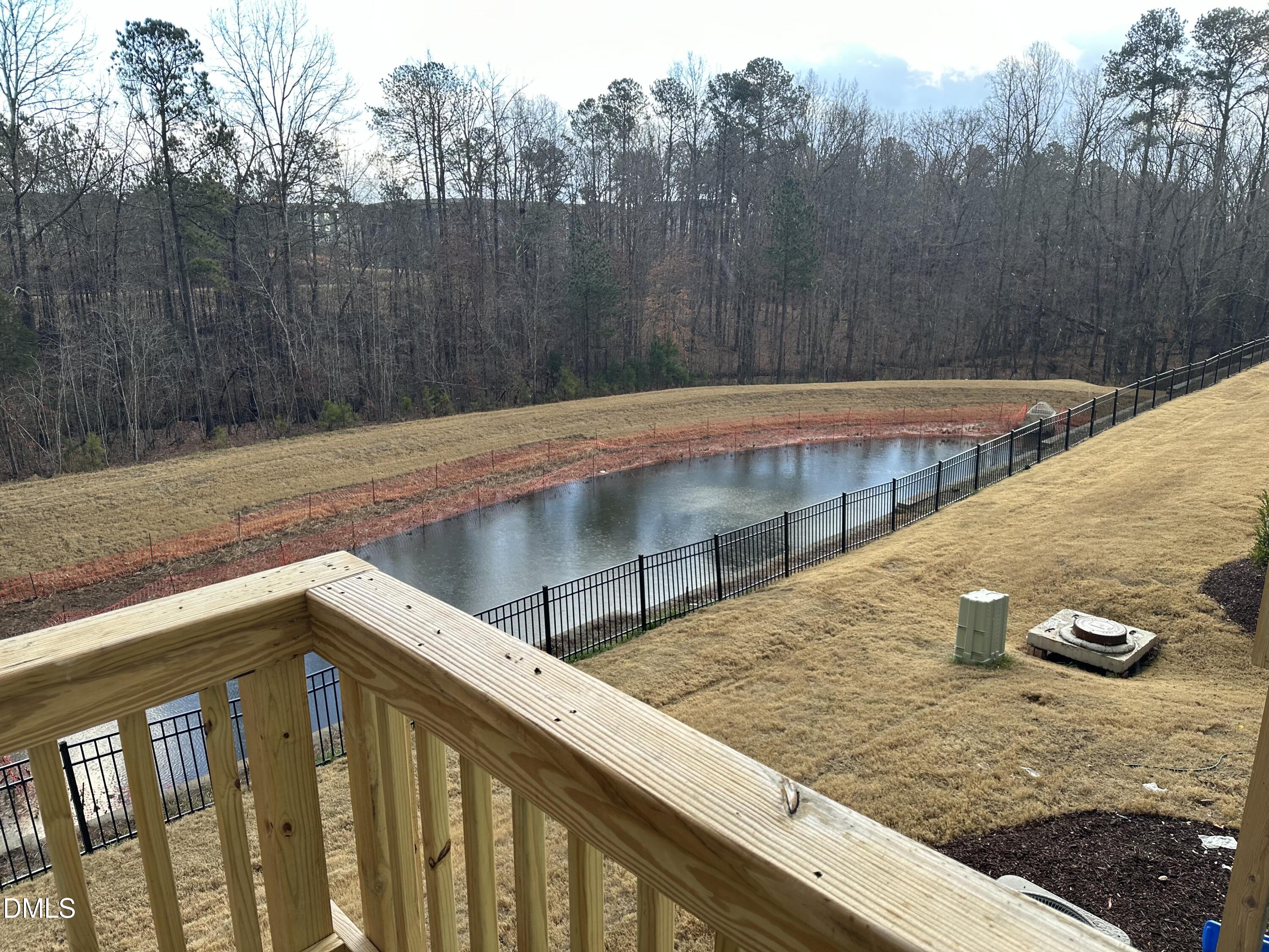 507 Tova Falls Drive Property Photo 28