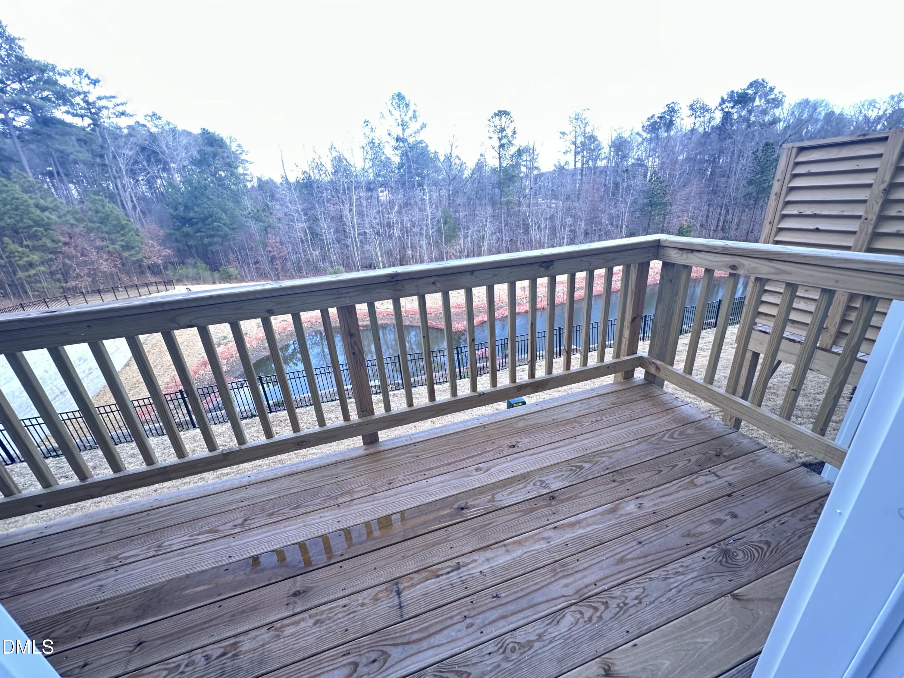 507 Tova Falls Drive Property Photo 29