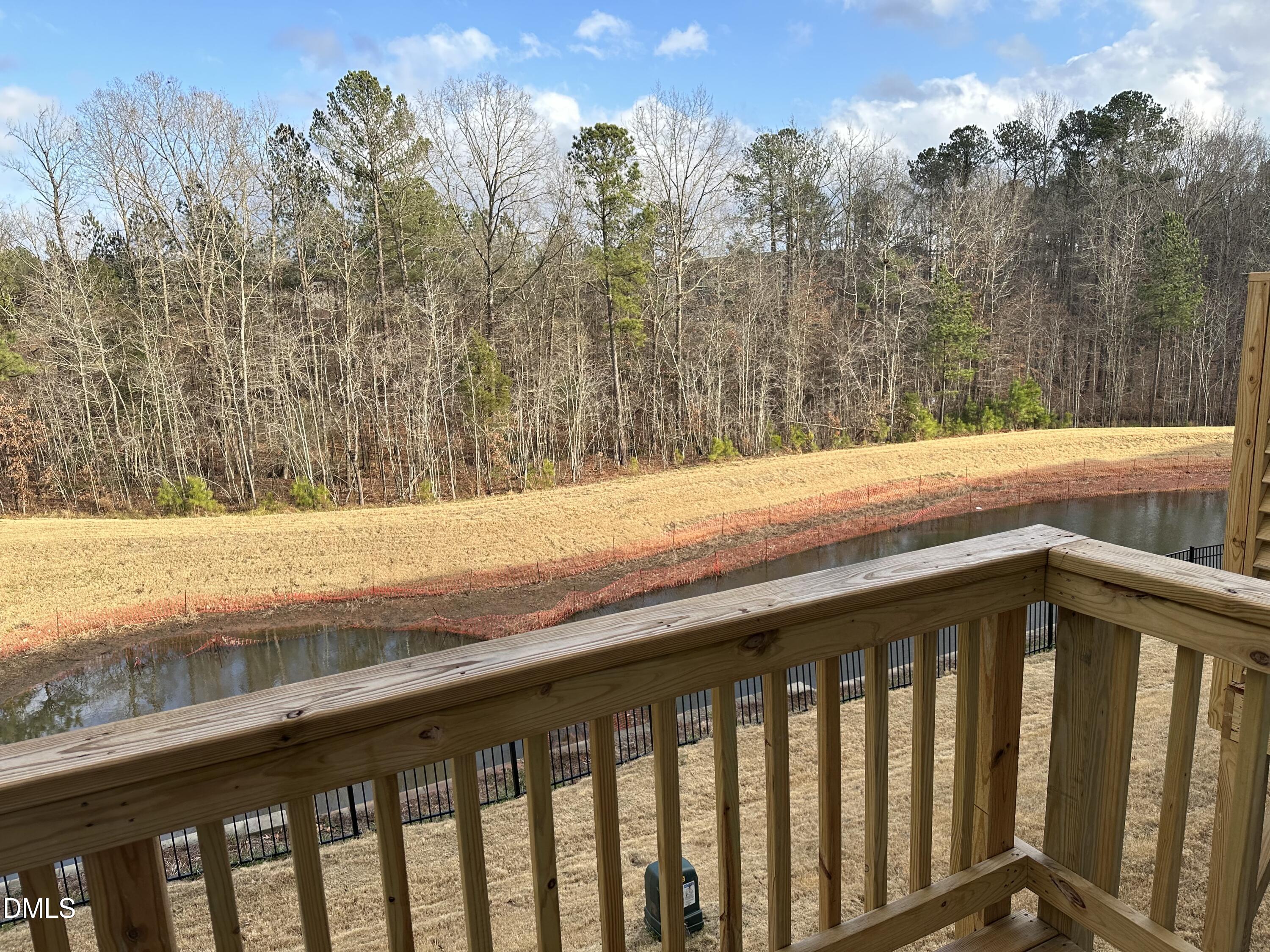 507 Tova Falls Drive Property Photo 31
