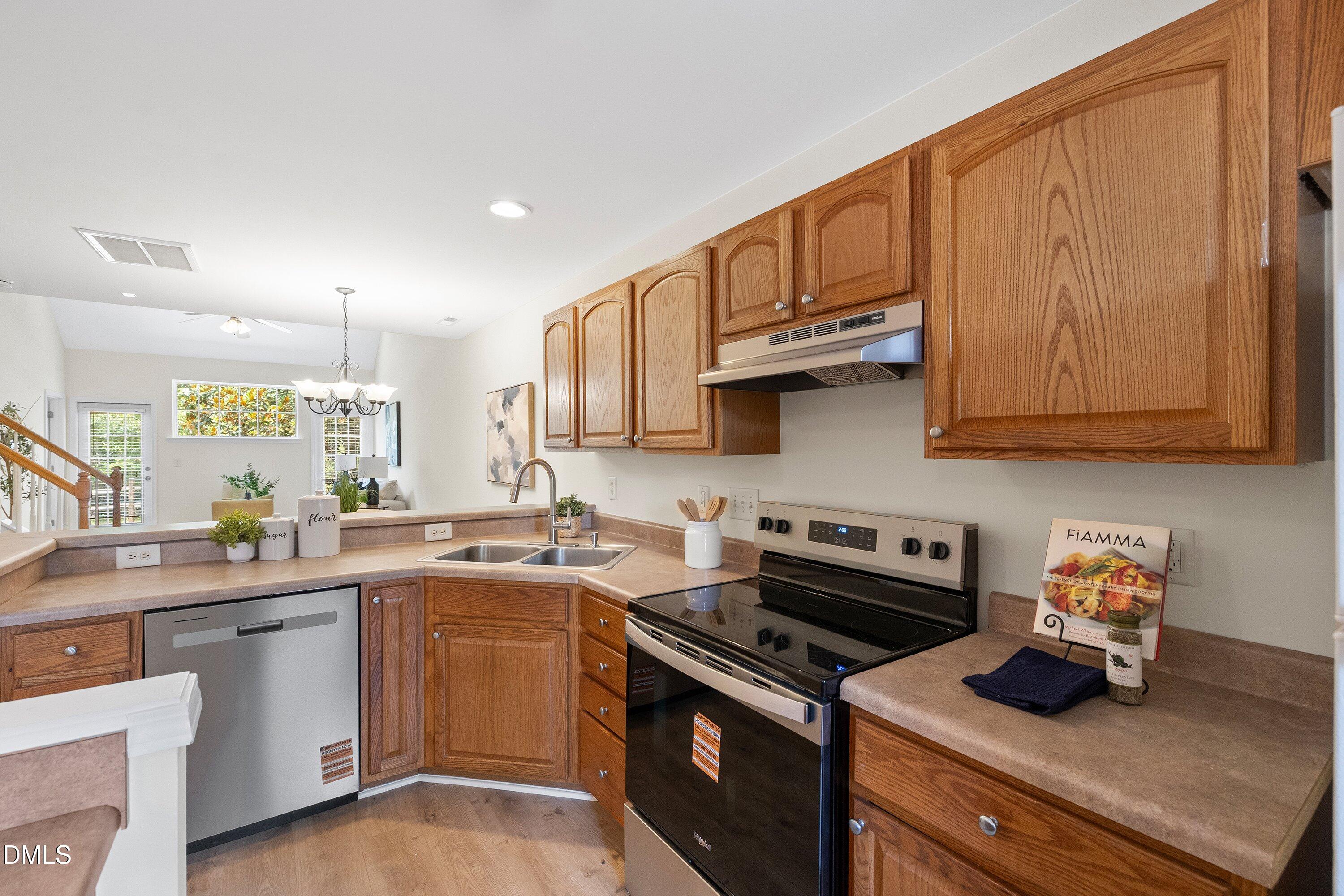 102 Anamoor Drive Property Photo 10