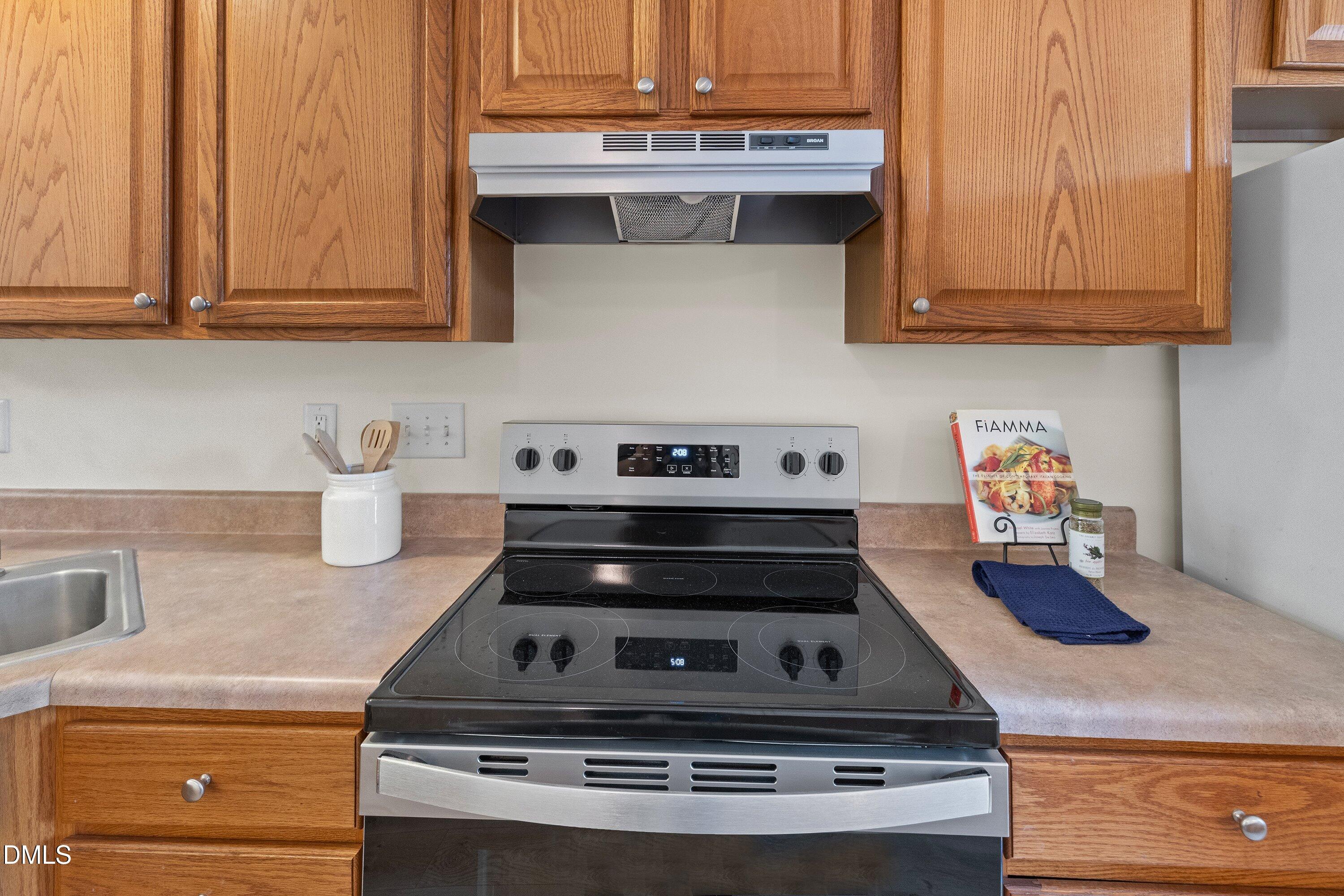 102 Anamoor Drive Property Photo 11