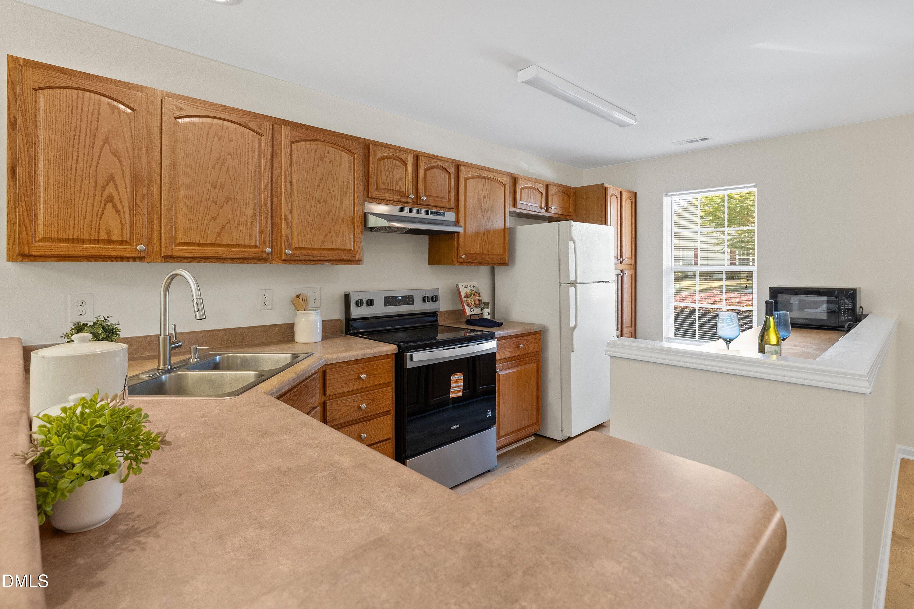 102 Anamoor Drive Property Photo 12