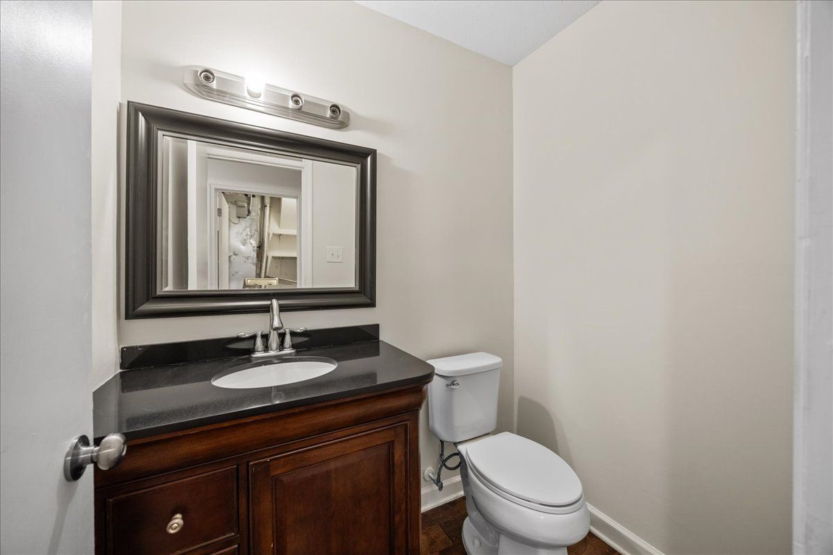 4271 Lake Ridge Drive Property Photo 12