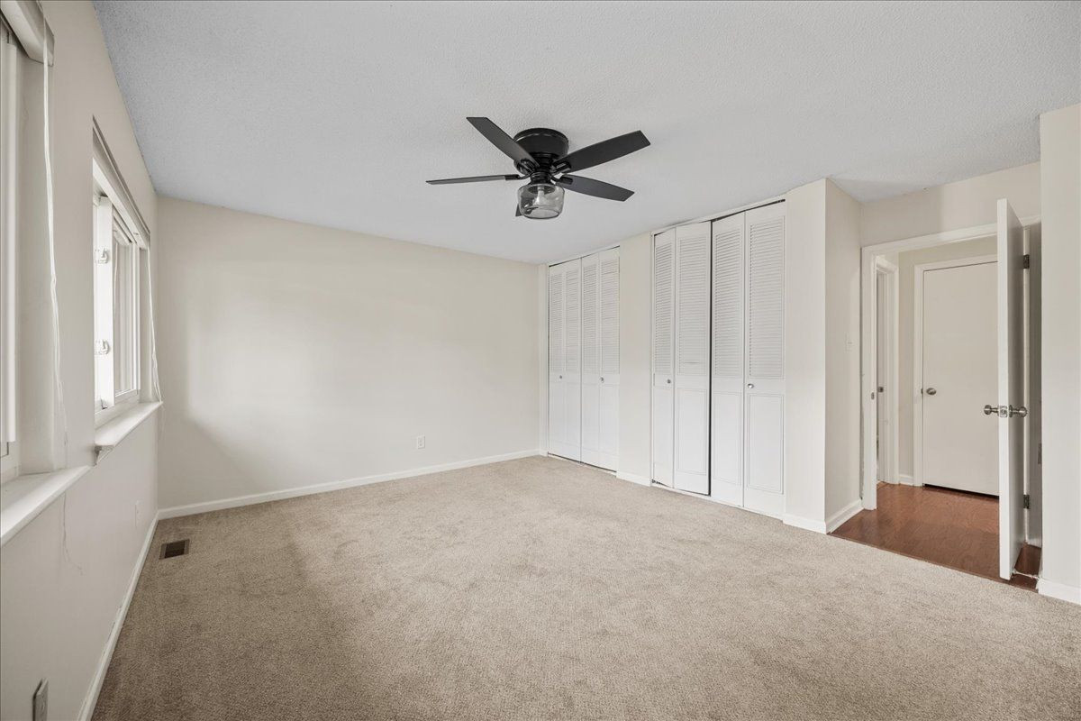 4271 Lake Ridge Drive Property Photo 15