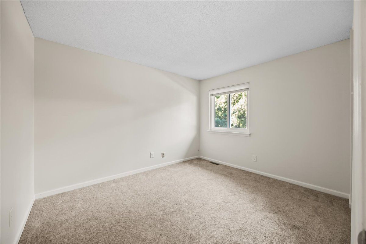 4271 Lake Ridge Drive Property Photo 21