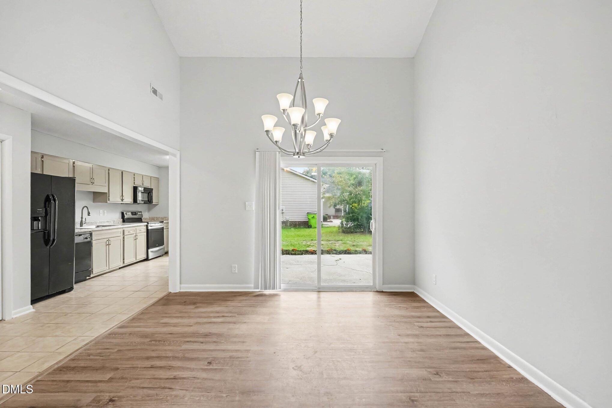 108 Deerfield Drive Property Photo 11
