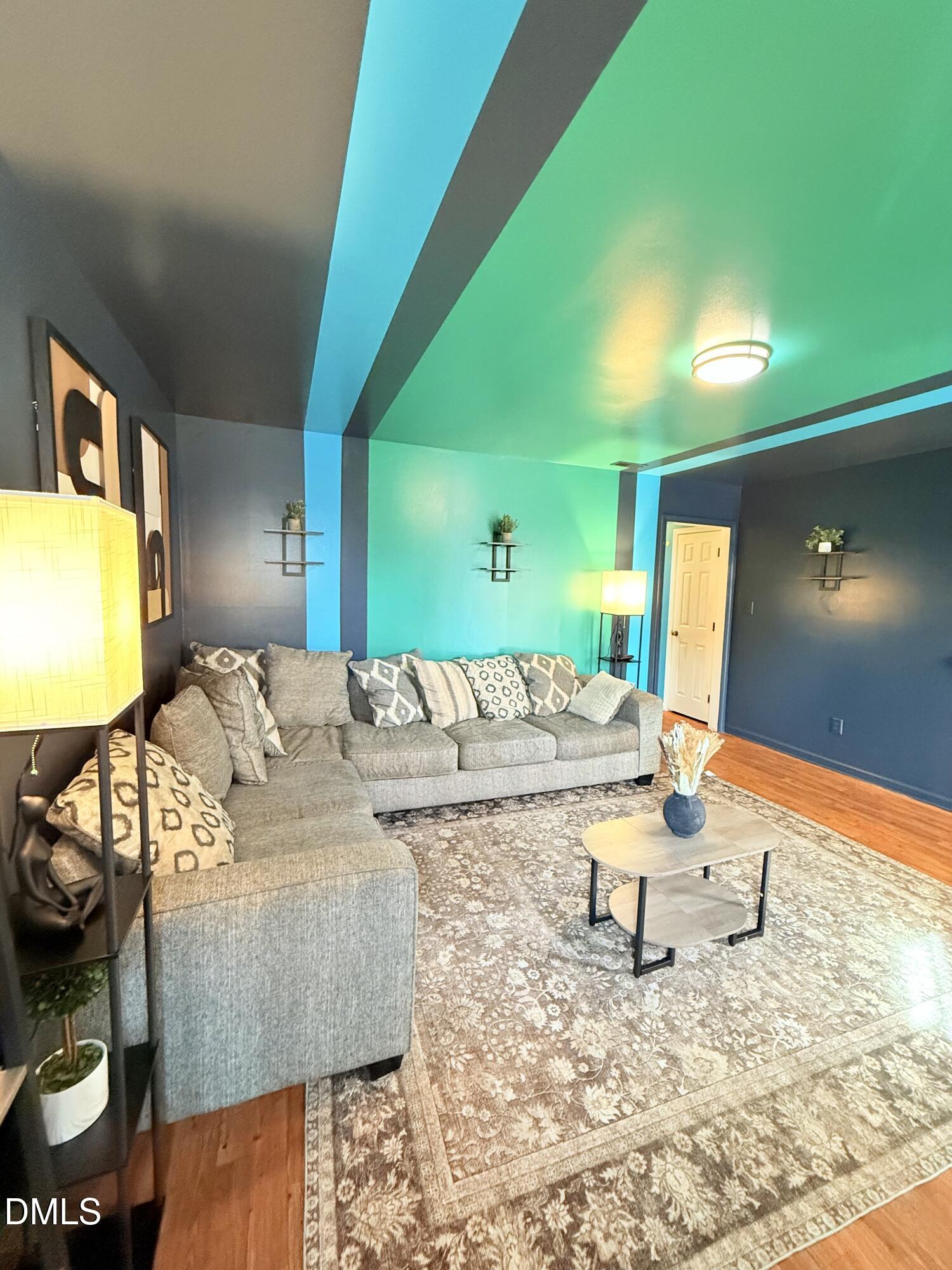 8232 Merriweather Circle Property Photo 5