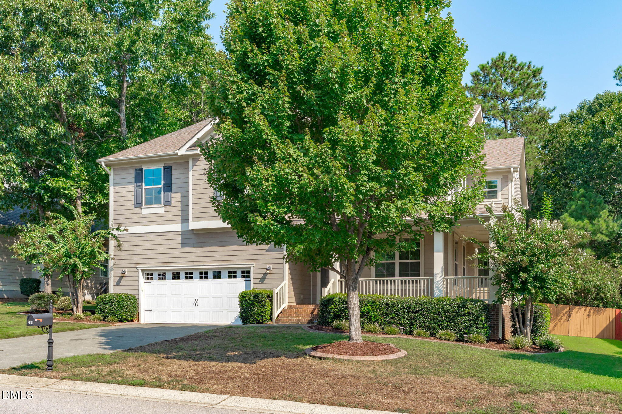 225 Shadow Mist Court Property Photo 4