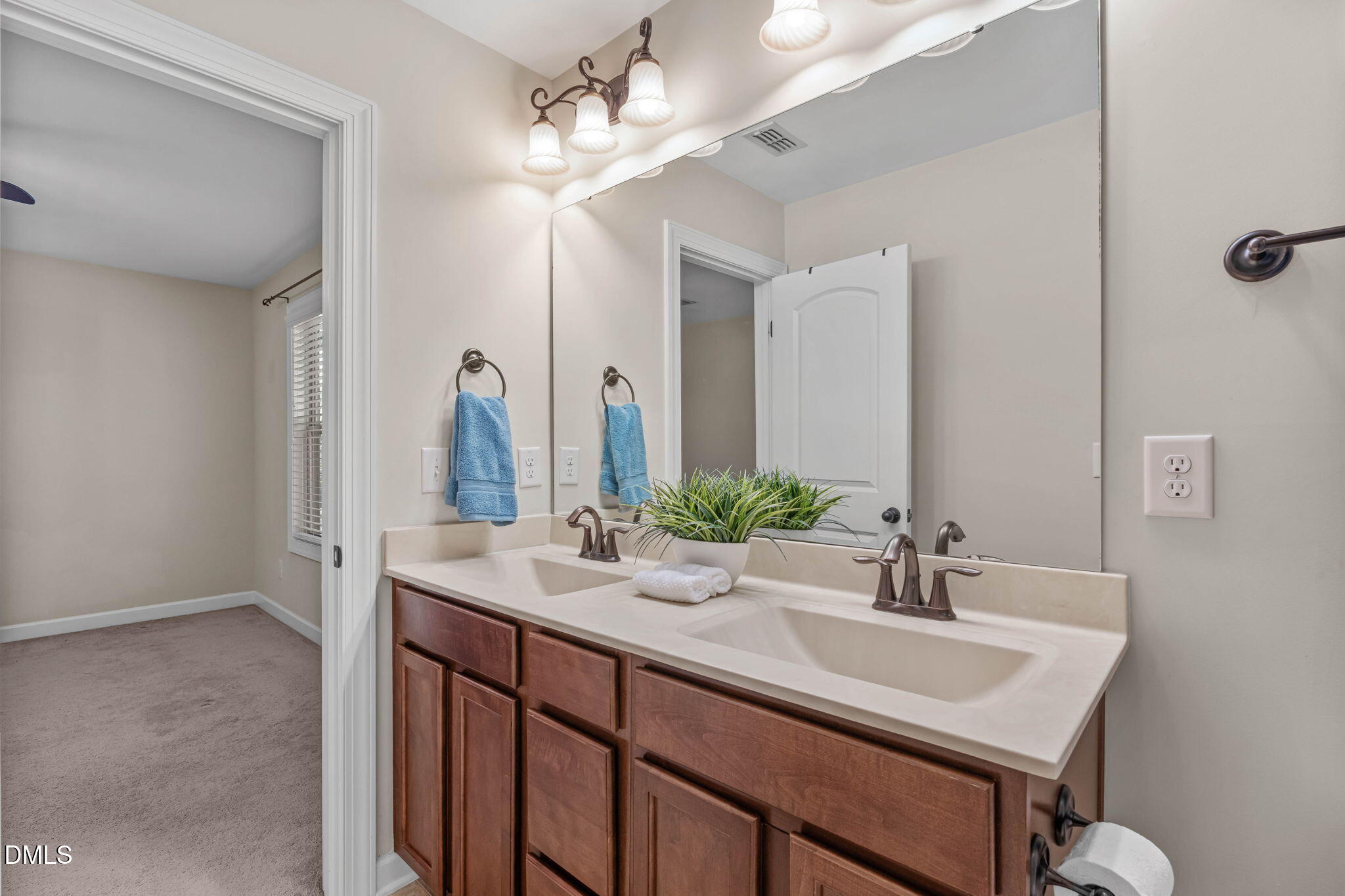 225 Shadow Mist Court Property Photo 45