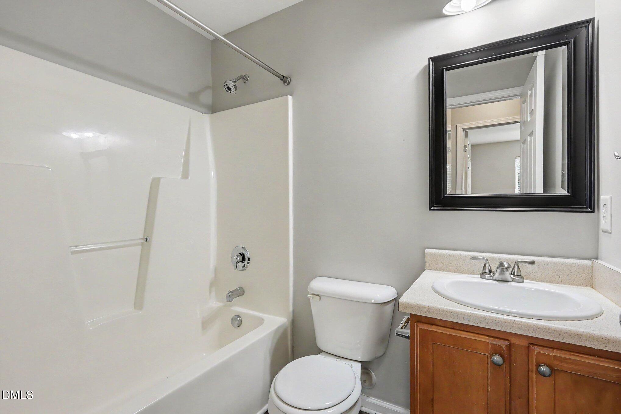 8879 Thornton Town Place Property Photo 12