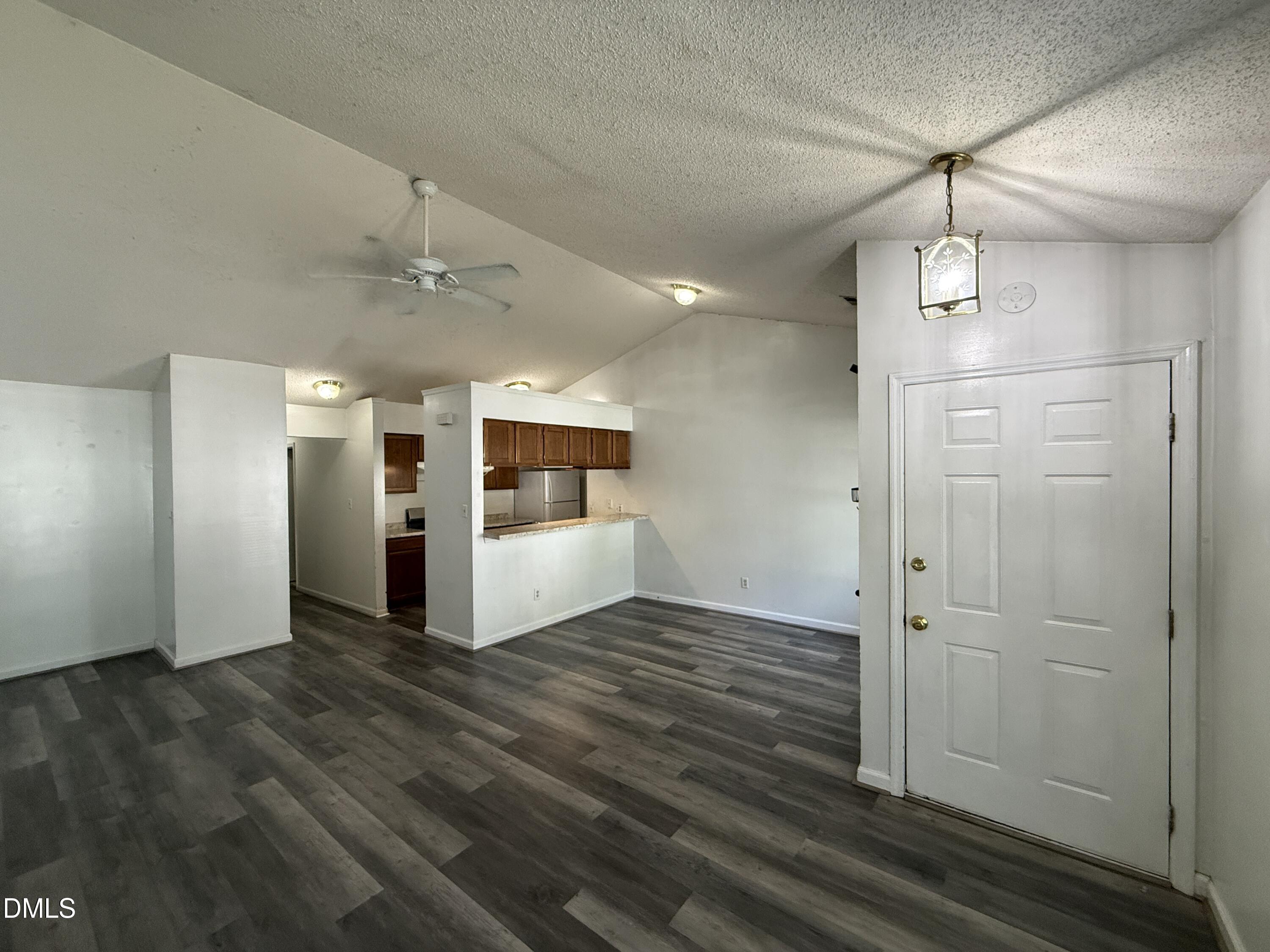 2925 Golden Oak Court 2925 Property Photo 3