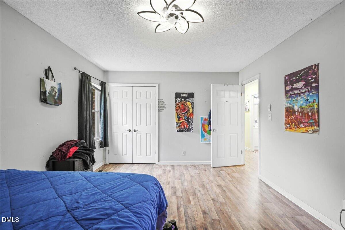 513 W 1st Street Property Photo 14