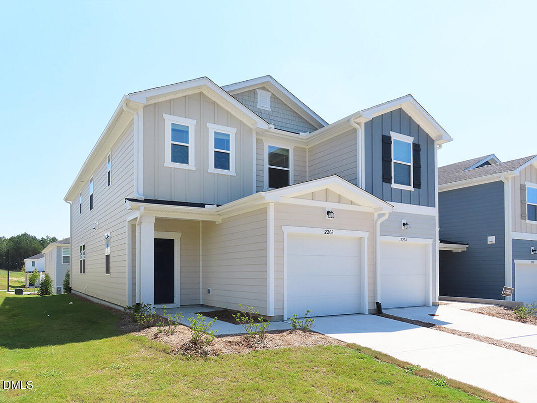 2206 Rabbitbrush Street Property Photo 1