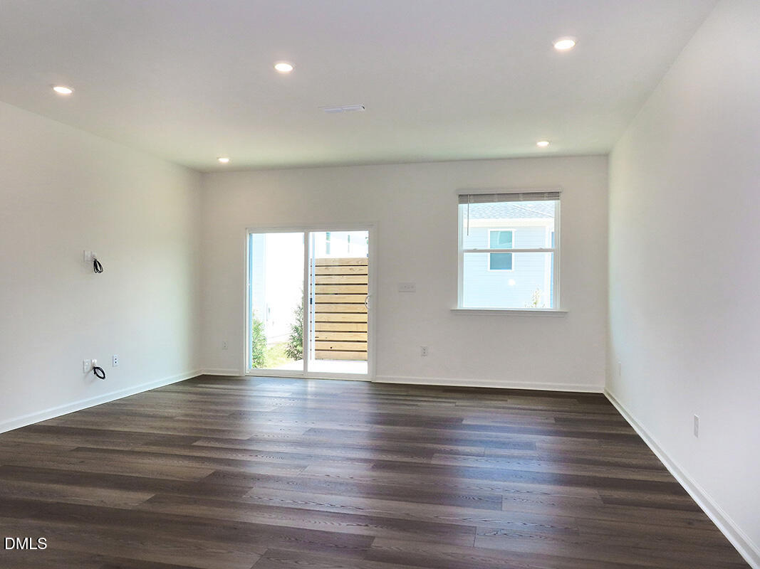 2206 Rabbitbrush Street Property Photo 4