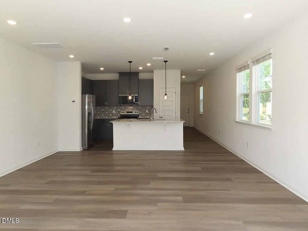 2206 Rabbitbrush Street Property Photo 6
