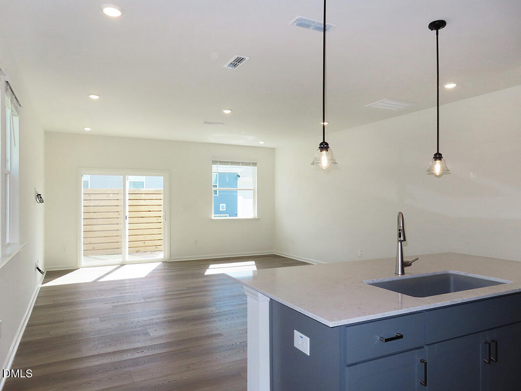2206 Rabbitbrush Street Property Photo 7
